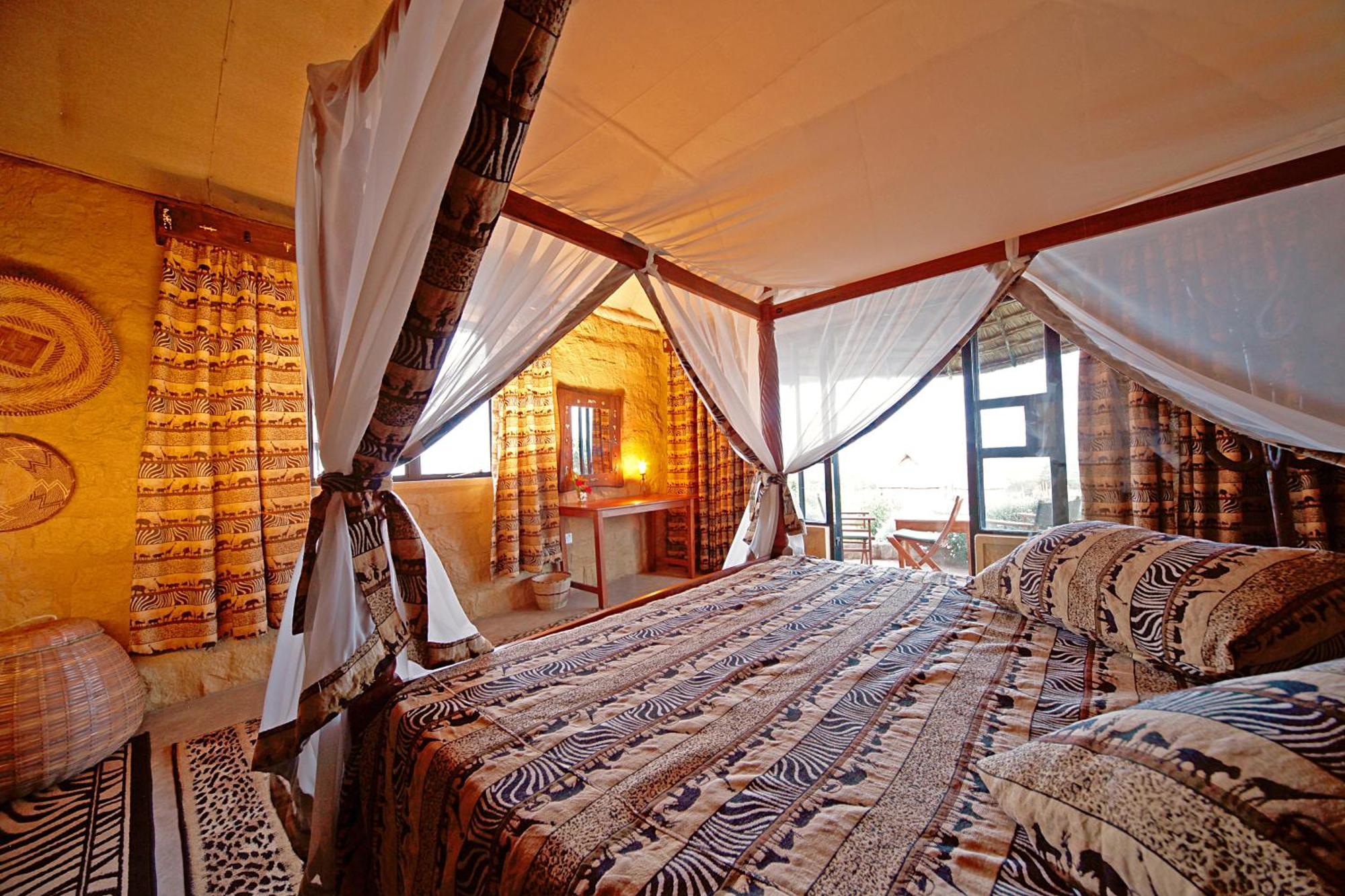 Rhino Watch Safarilodge Mweiga Exteriér fotografie