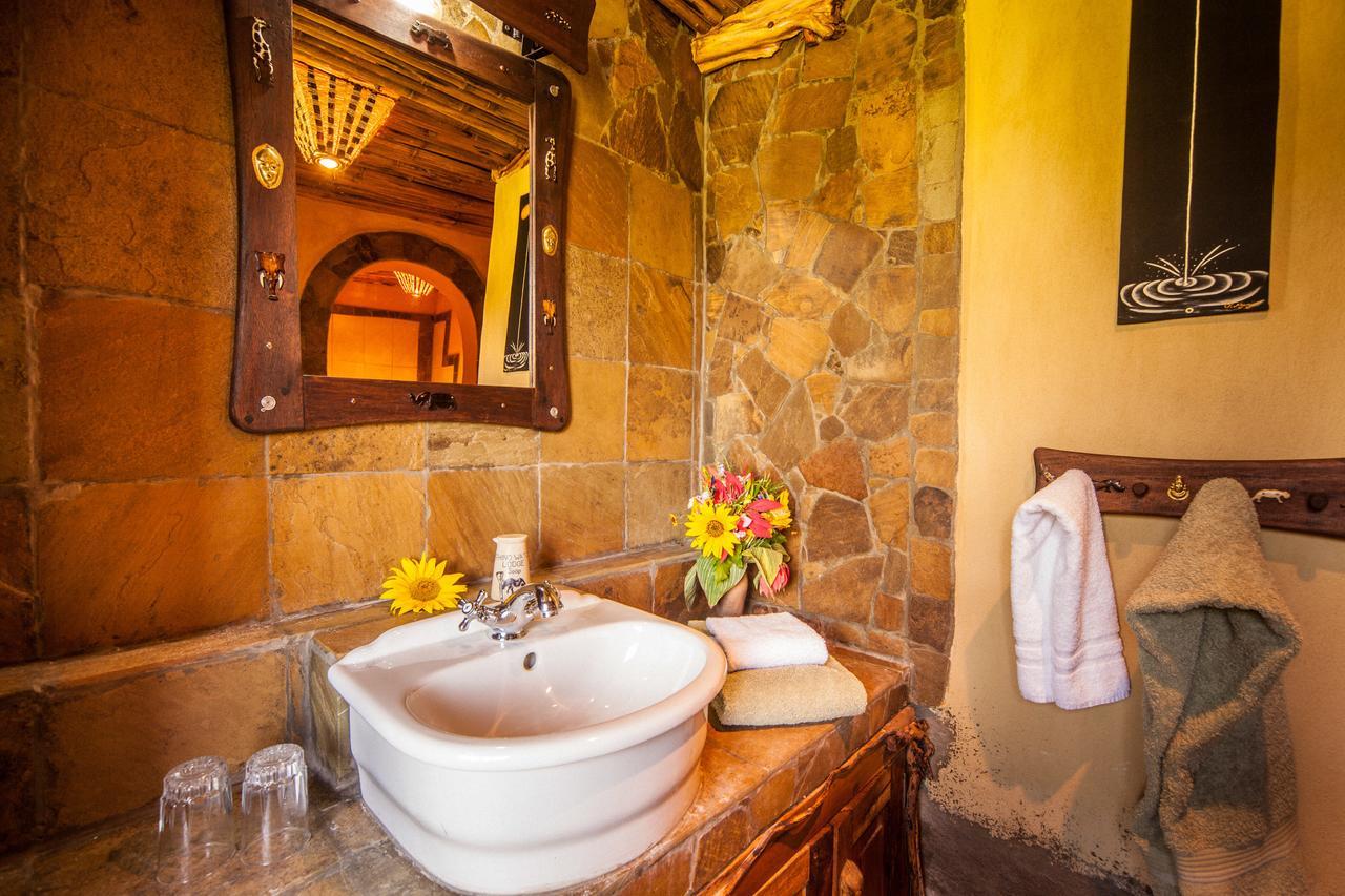 Rhino Watch Safarilodge Mweiga Pokoj fotografie