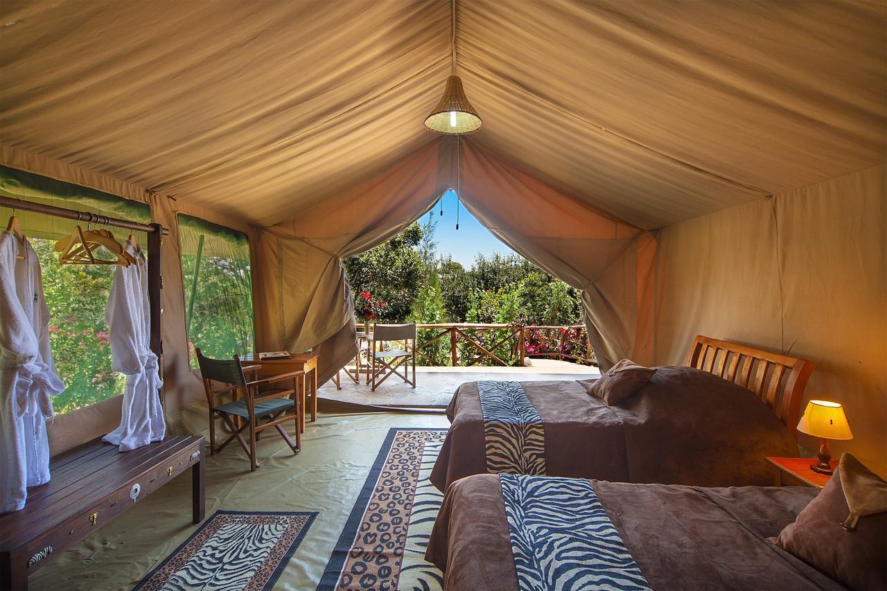 Rhino Watch Safarilodge Mweiga Exteriér fotografie