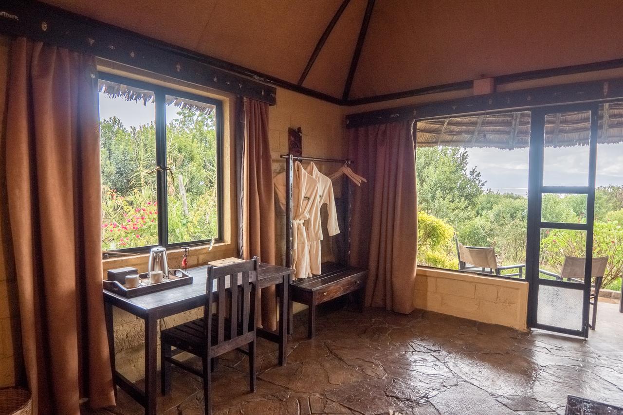 Rhino Watch Safarilodge Mweiga Exteriér fotografie