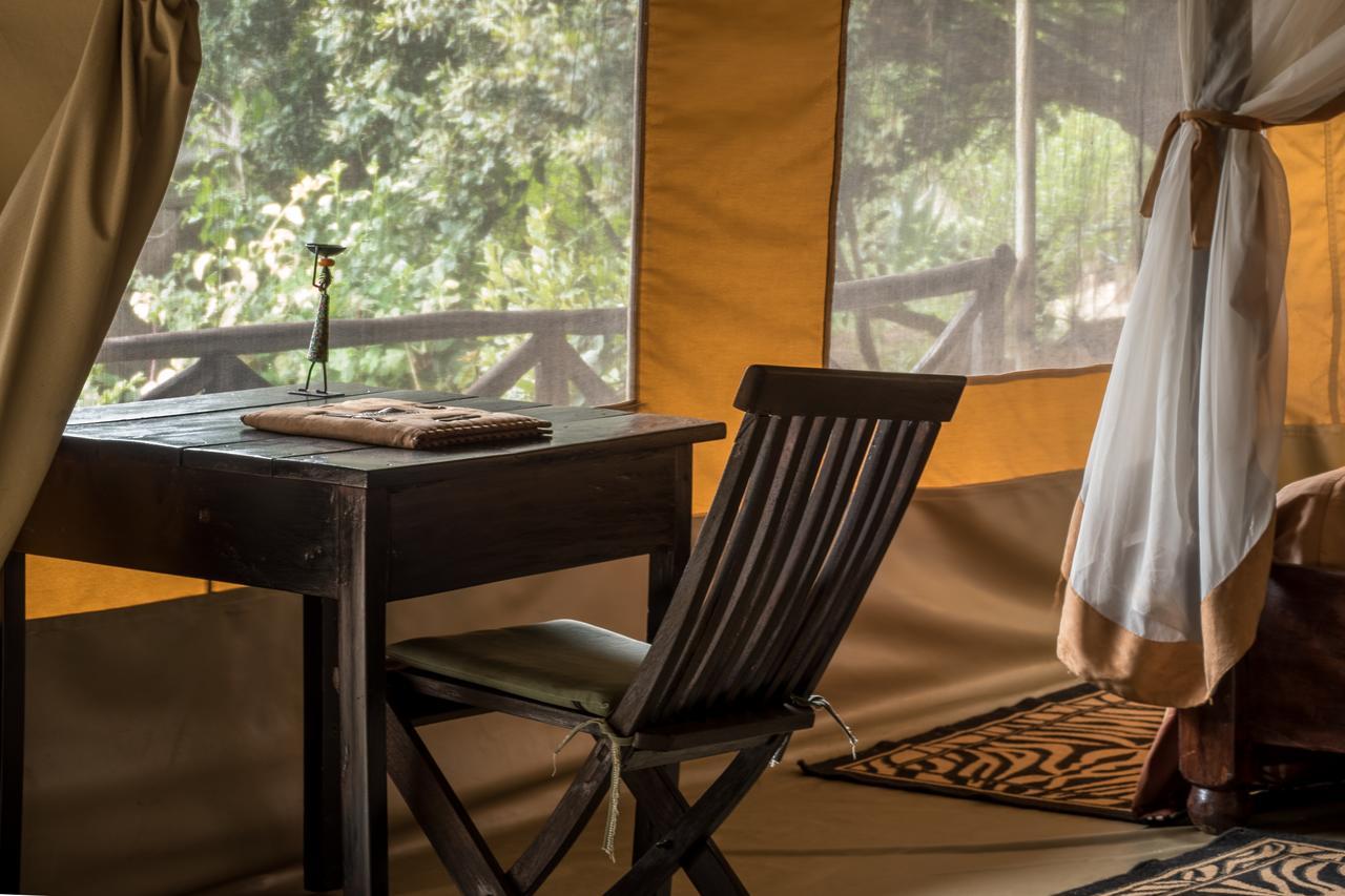 Rhino Watch Safarilodge Mweiga Exteriér fotografie